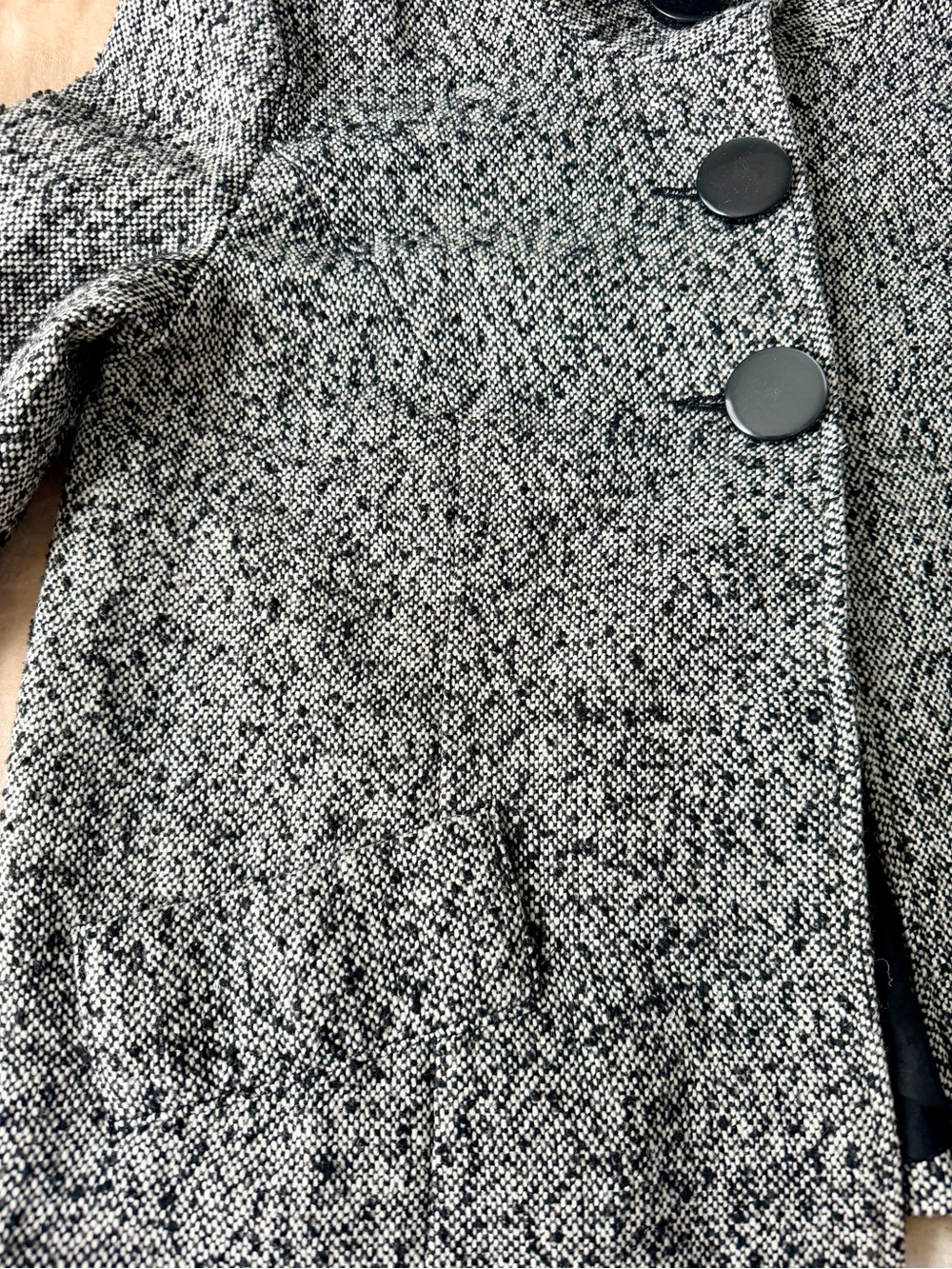 mac & jac Black and White Tweed Button-Front Jacket - Picture 7 of 16